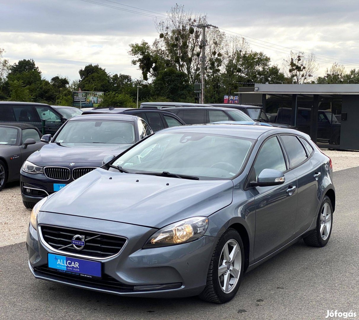 Volvo V40 1.6 D [D2] Kinetic R-Design